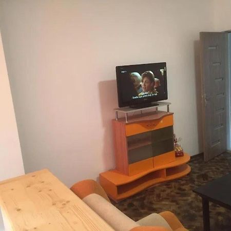 Apartament Marian Lägenhet Orşova Exteriör bild